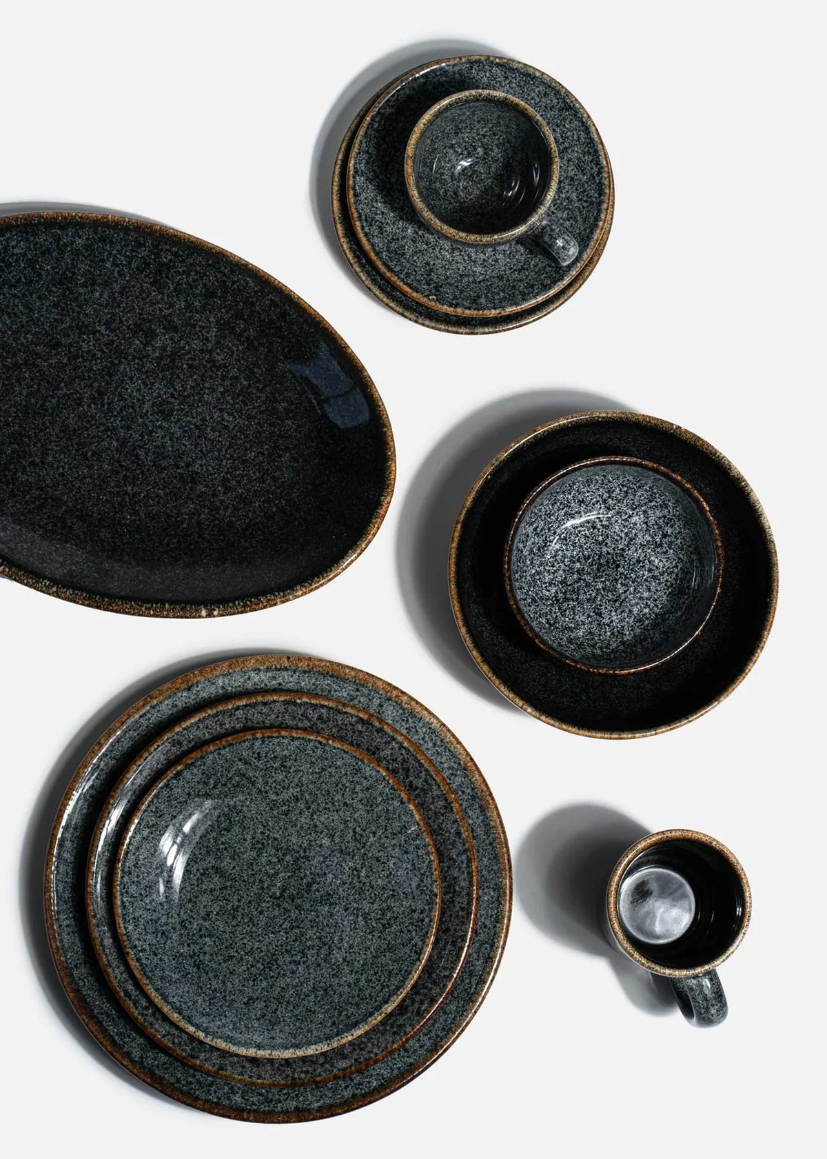 Platos trinche de porcelana negro Midnight — imagen de producto, vista 1