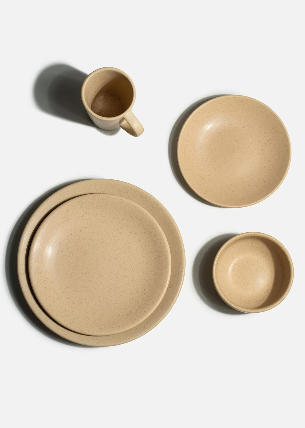 Platos de cerámica beige Oval — imagen de producto, vista 1