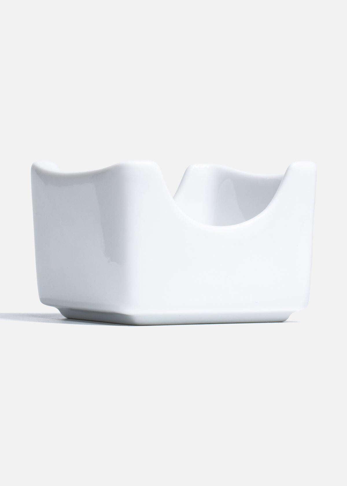 Azucarera de porcelana blanca Fionn — imagen de producto, vista 3