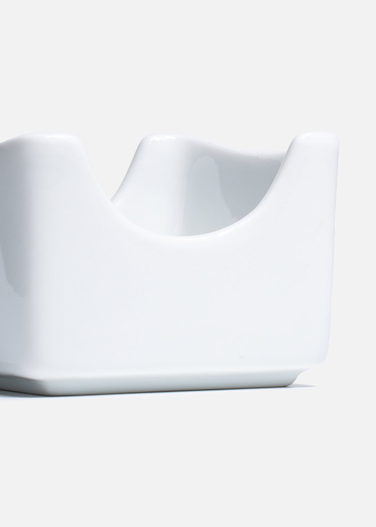 Azucarera de porcelana blanca Fionn — imagen de producto, vista 4
