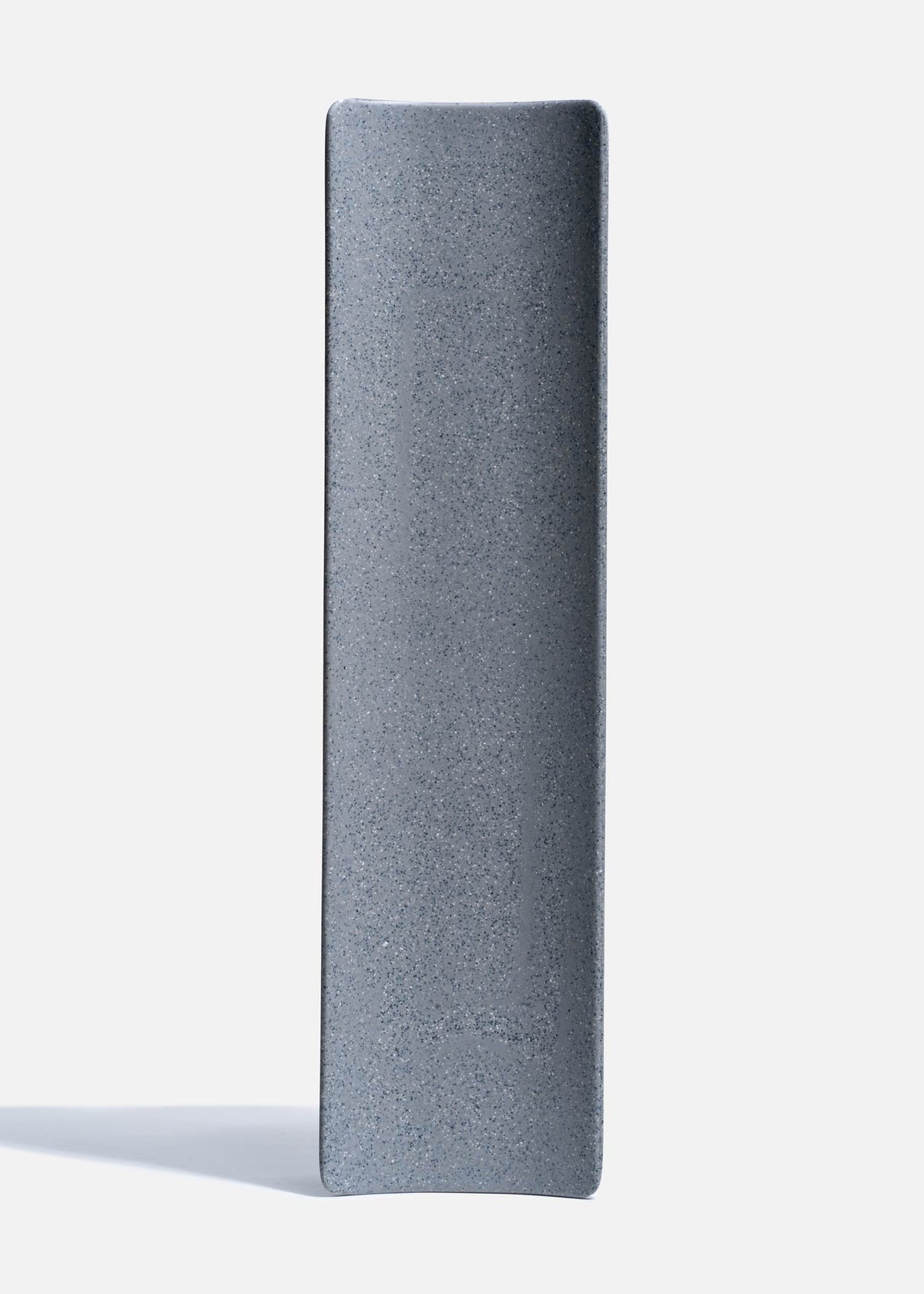 Charola canoa de melamina gris Dakota — imagen de producto