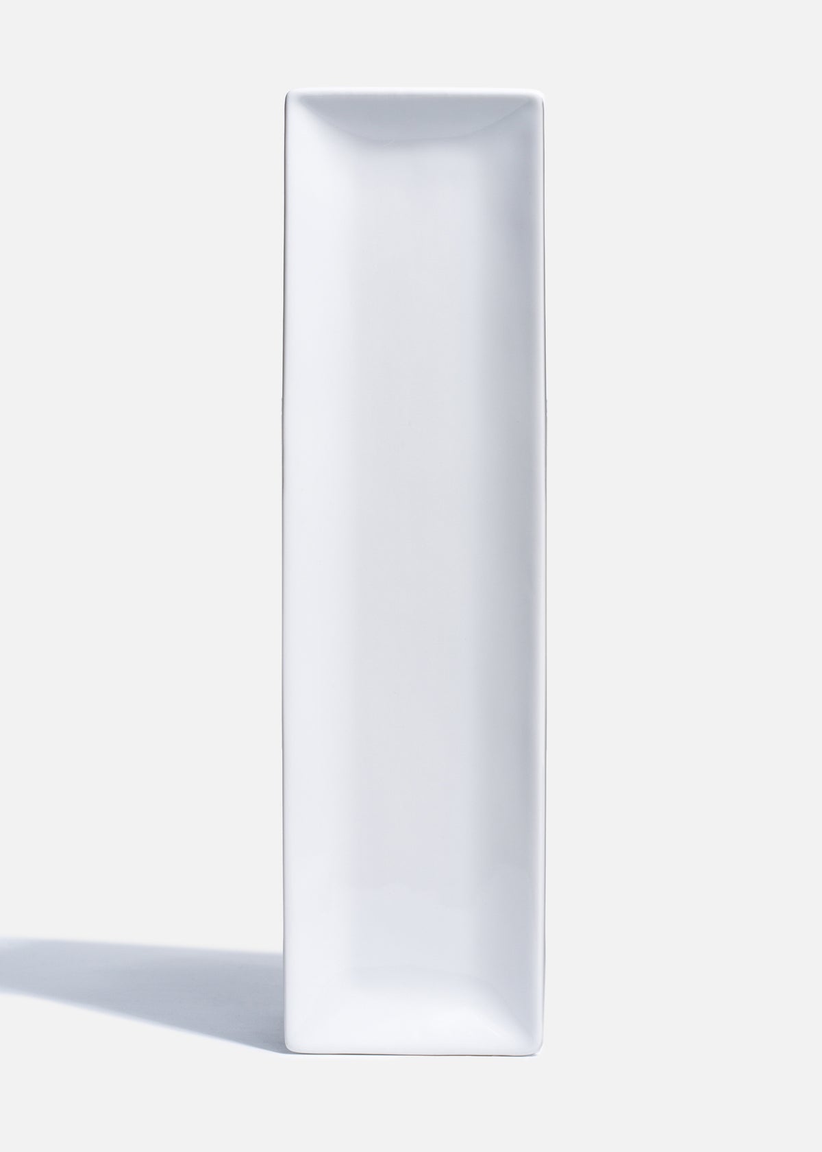 Bandeja de porcelana blanca rectangular — imagen de producto, vista 3