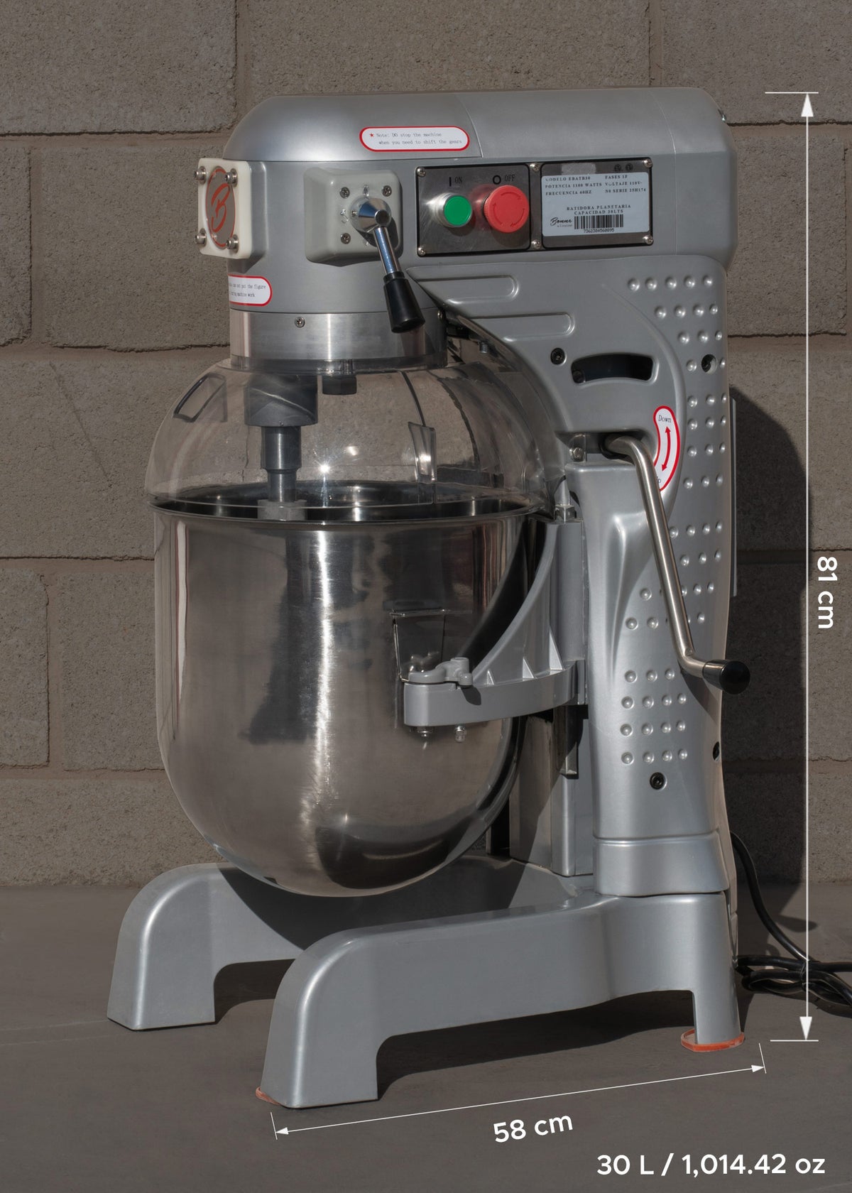 Batidora planetaria tres velocidades de acero inoxidable plata 15 kg de masa 30 L — imagen de producto