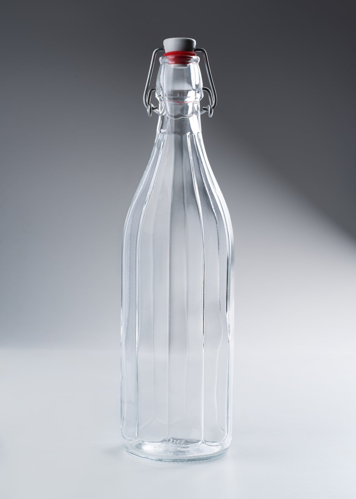 Botella de vidrio transparente 998 ml — imagen de producto, vista 1