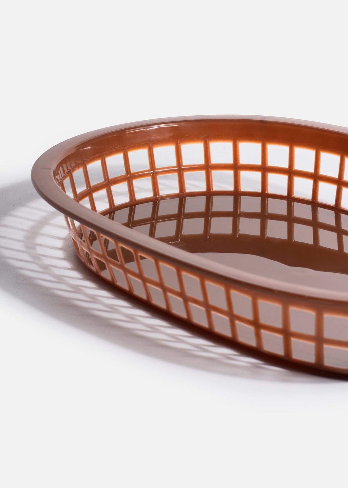 Canasta de plástico café ovalada para comida Fast Food 27.5x17.5x4 cm — imagen de producto