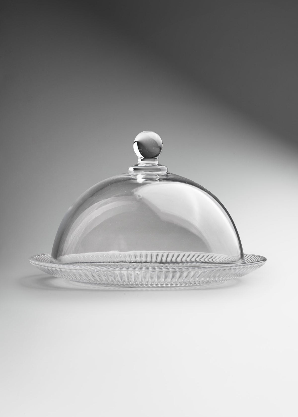 Capelo de vidrio transparente para pasteles, postres, pan y exhibición de alimentos. Alto 13 cm (5"), tapa Ø 16.5 cm (6"), plato Ø 20 cm (8") — imagen de producto