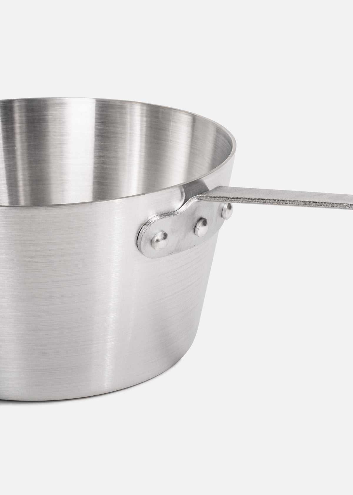 Cazo cónico de aluminio plata profesional uso rudo para restaurante Ø 25.6 cm, 5.5 L / 185.97 oz — imagen de producto