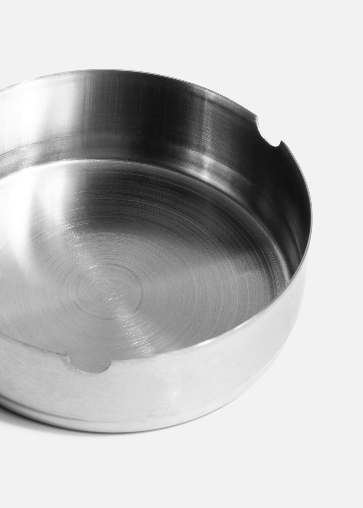 Cenicero redondo de acero inoxidable plata Silver Ash 10 cm — imagen de producto