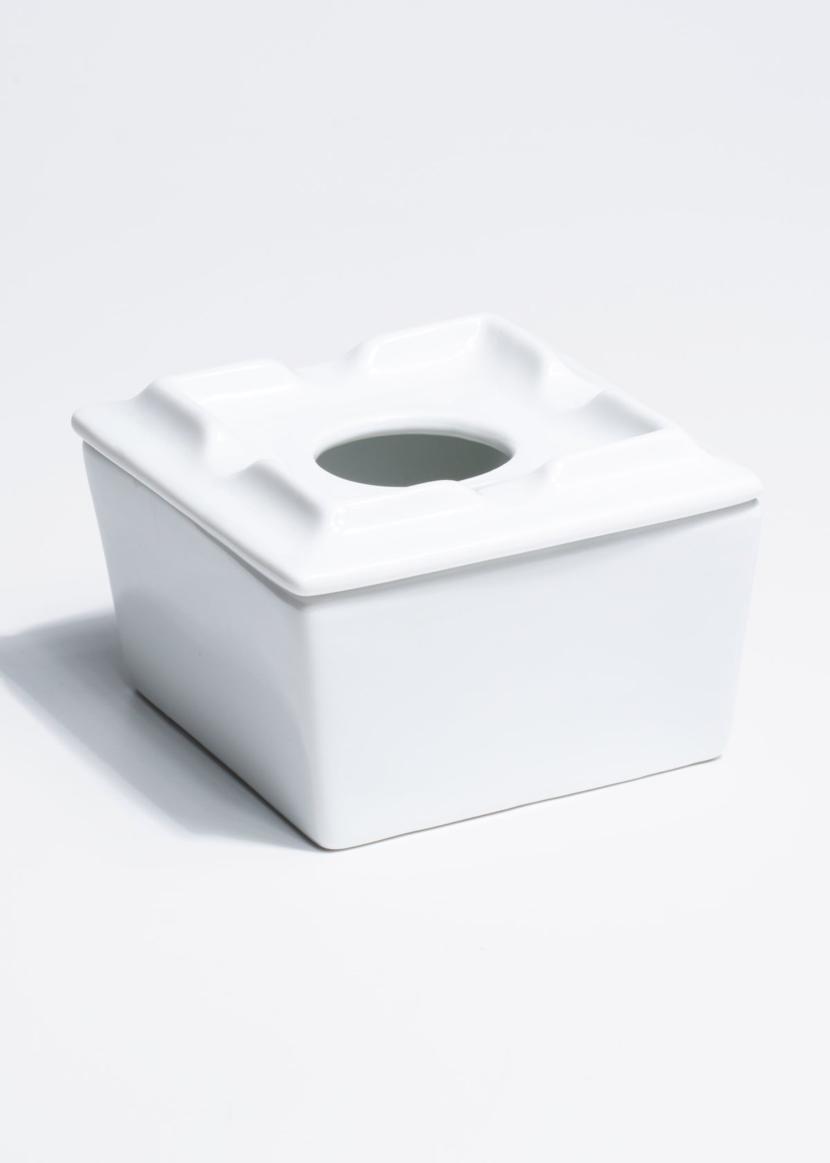 Cenicero cuadrado de porcelana blanco Cenistyle — imagen de producto, vista 3