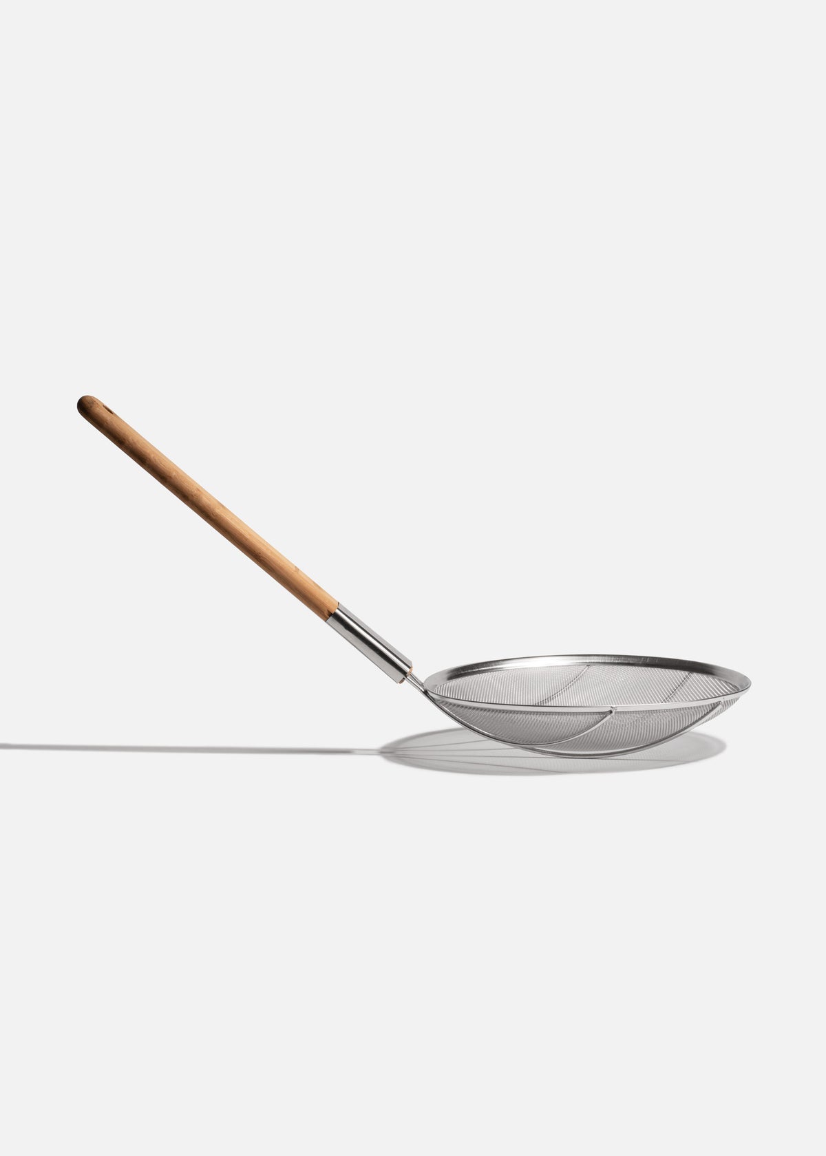 Colador doble malla con refuerzo de acero niquelado plata y mango de madera Ø 30 cm — imagen de producto
