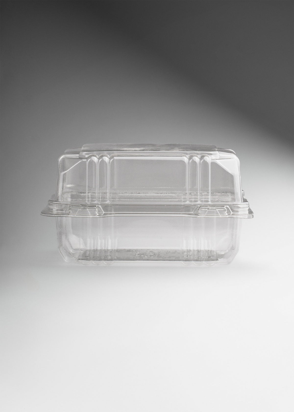 Contenedor para comida de pet transparente desechable tipo bisagra con tapa 14.8x14.7x7.9 cm — imagen de producto