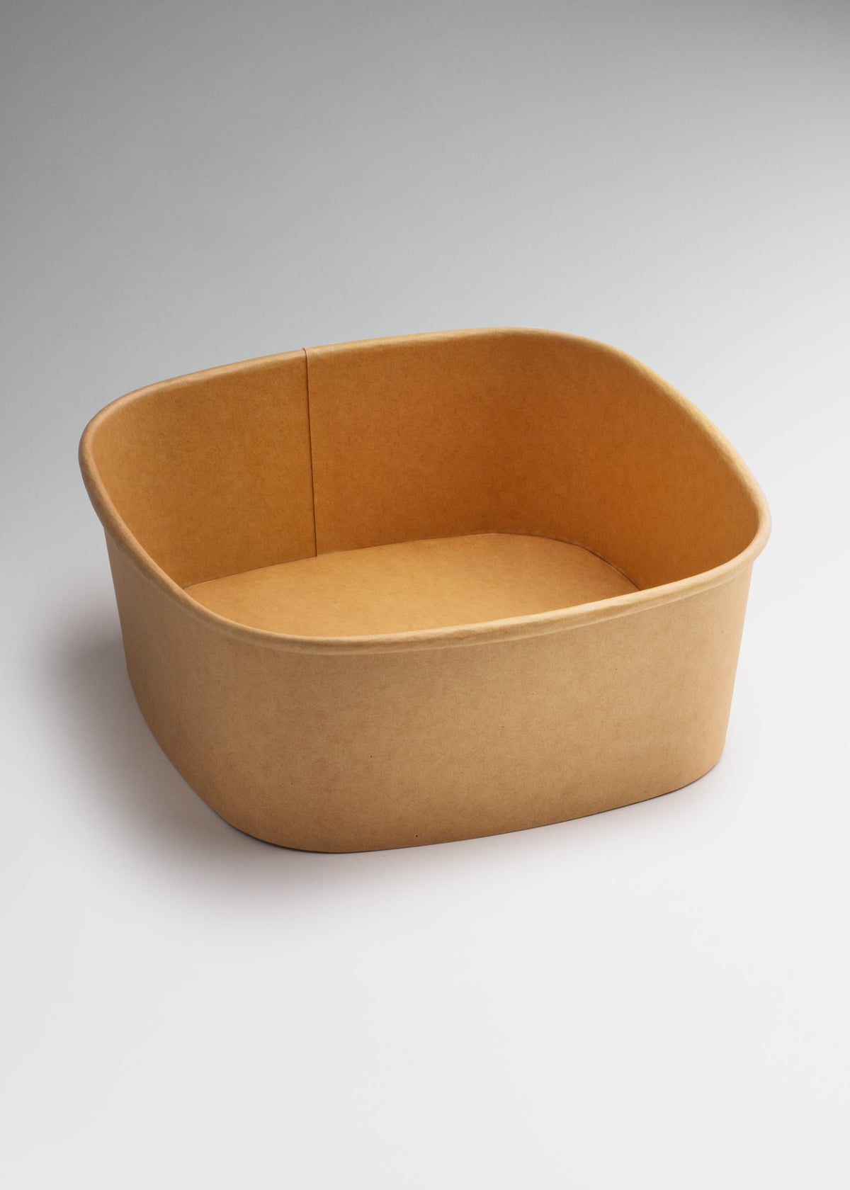 Contenedor desechable cuadrado de papel kraft café premium 42 oz — imagen de producto