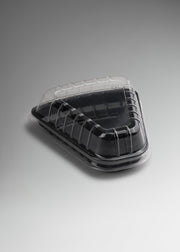 Contenedor para rebanada de pastel de pet transparente base negra 12x10x4 cm — imagen de producto
