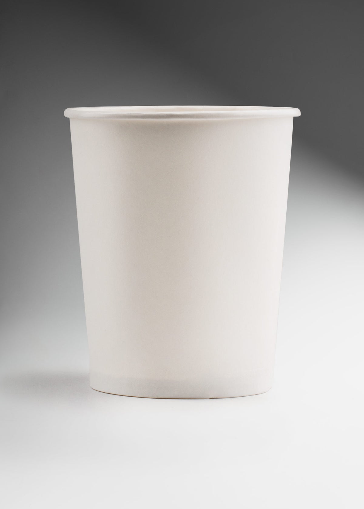 Contenedores para alimentos fríos o calientes de papel blanco 16 y 32 oz — imagen de producto