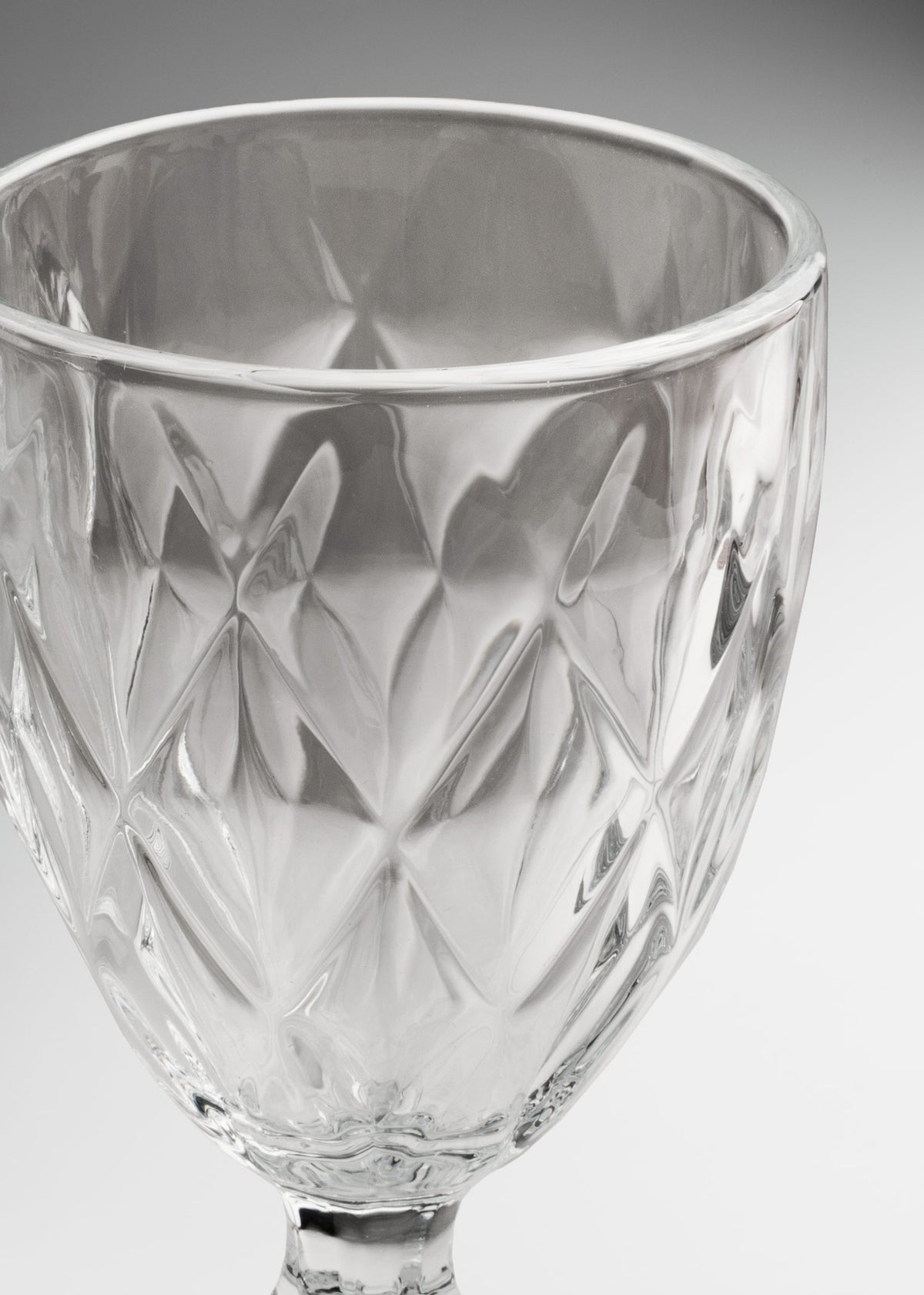 encuentra copa para agua maha