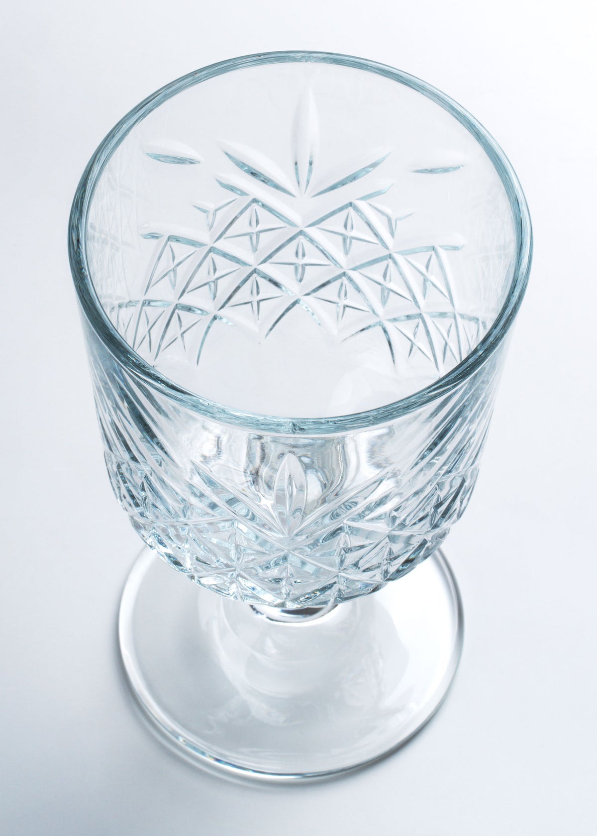 Copa de vidrio transparente para agua Timeless 333 ml — imagen de producto, vista 4