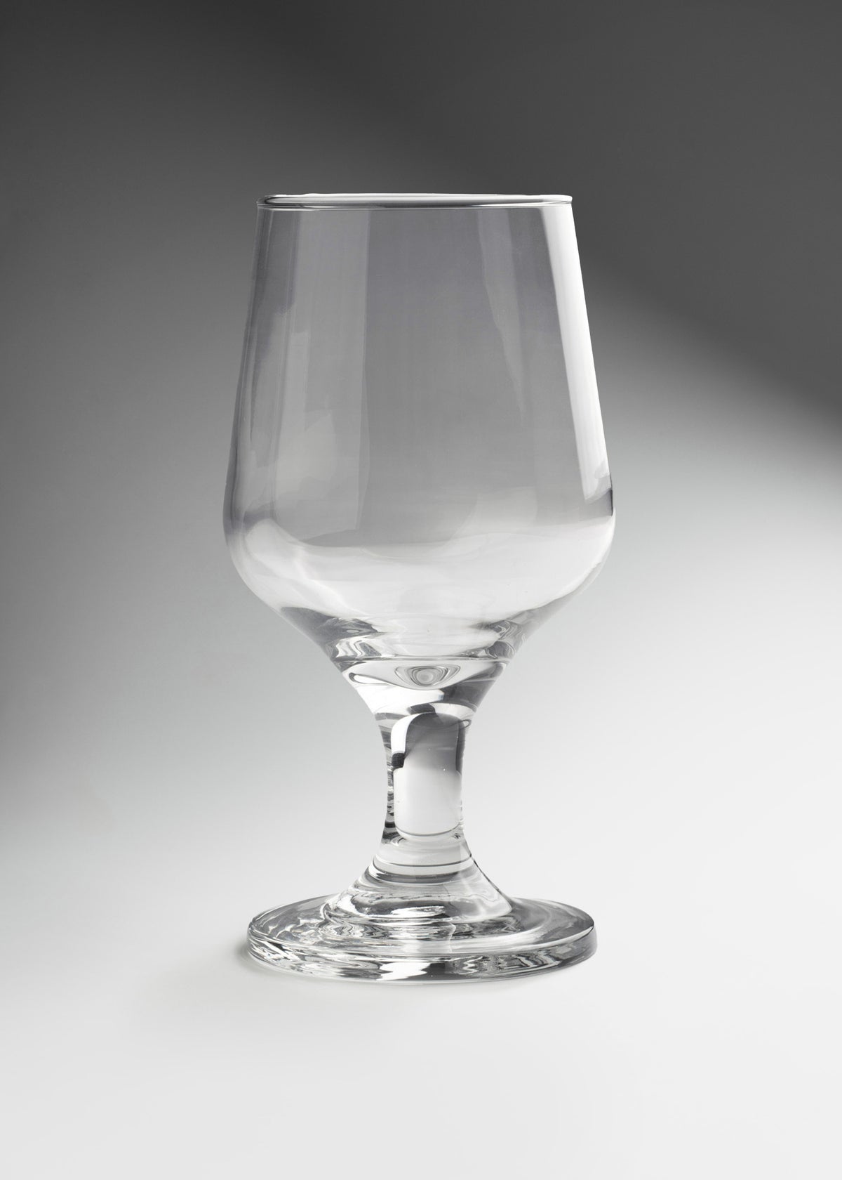 Copa de vidrio transparente para cerveza Toscana 370 ml — imagen de producto