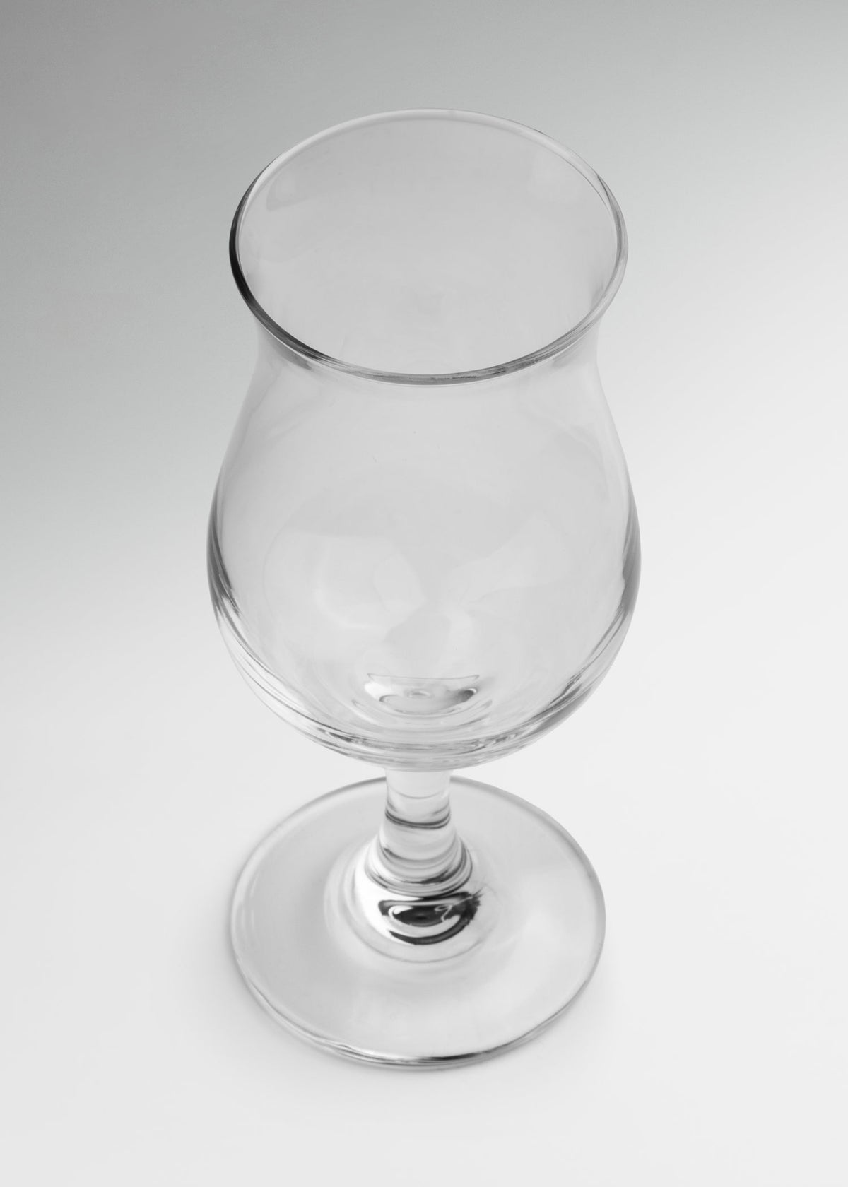 Copa para coctel de vidrio transparente Vetro 310 ml — imagen de producto