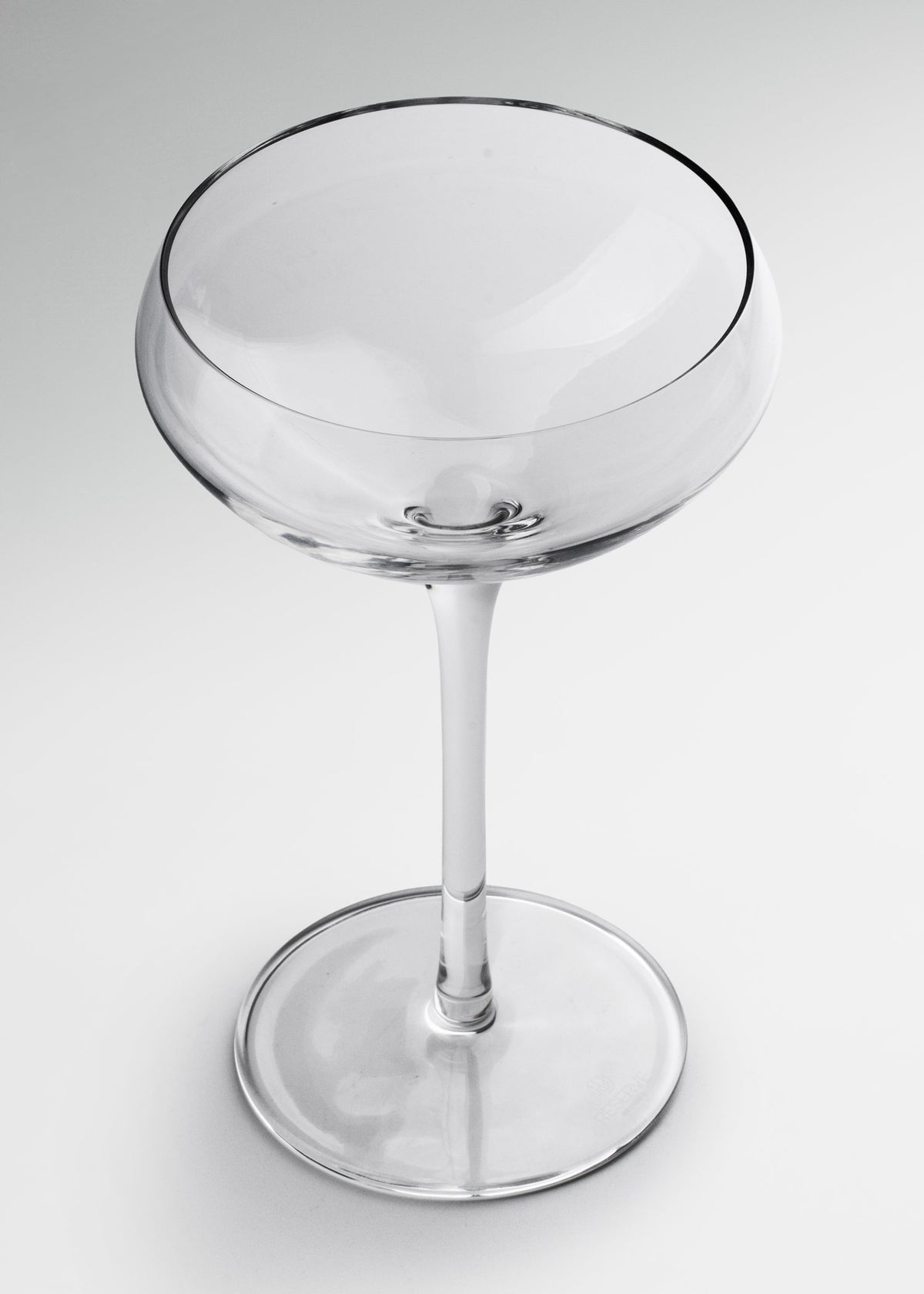 Copa para coctel de vidrio transparente Coupe 266 ml — imagen de producto