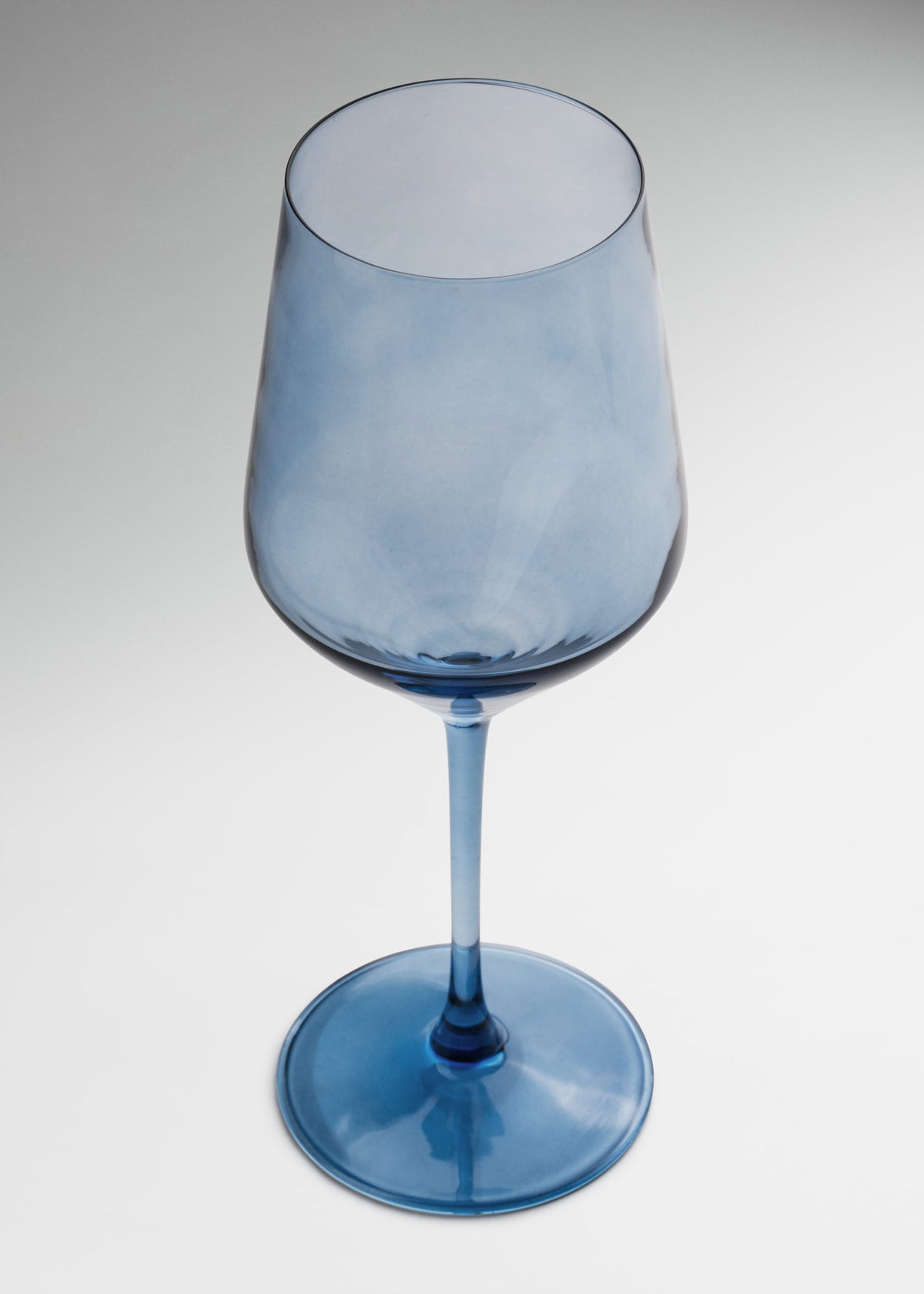 Copa elegante para coctelería premium de cristal pintado azul Mencía 505 ml — imagen de producto