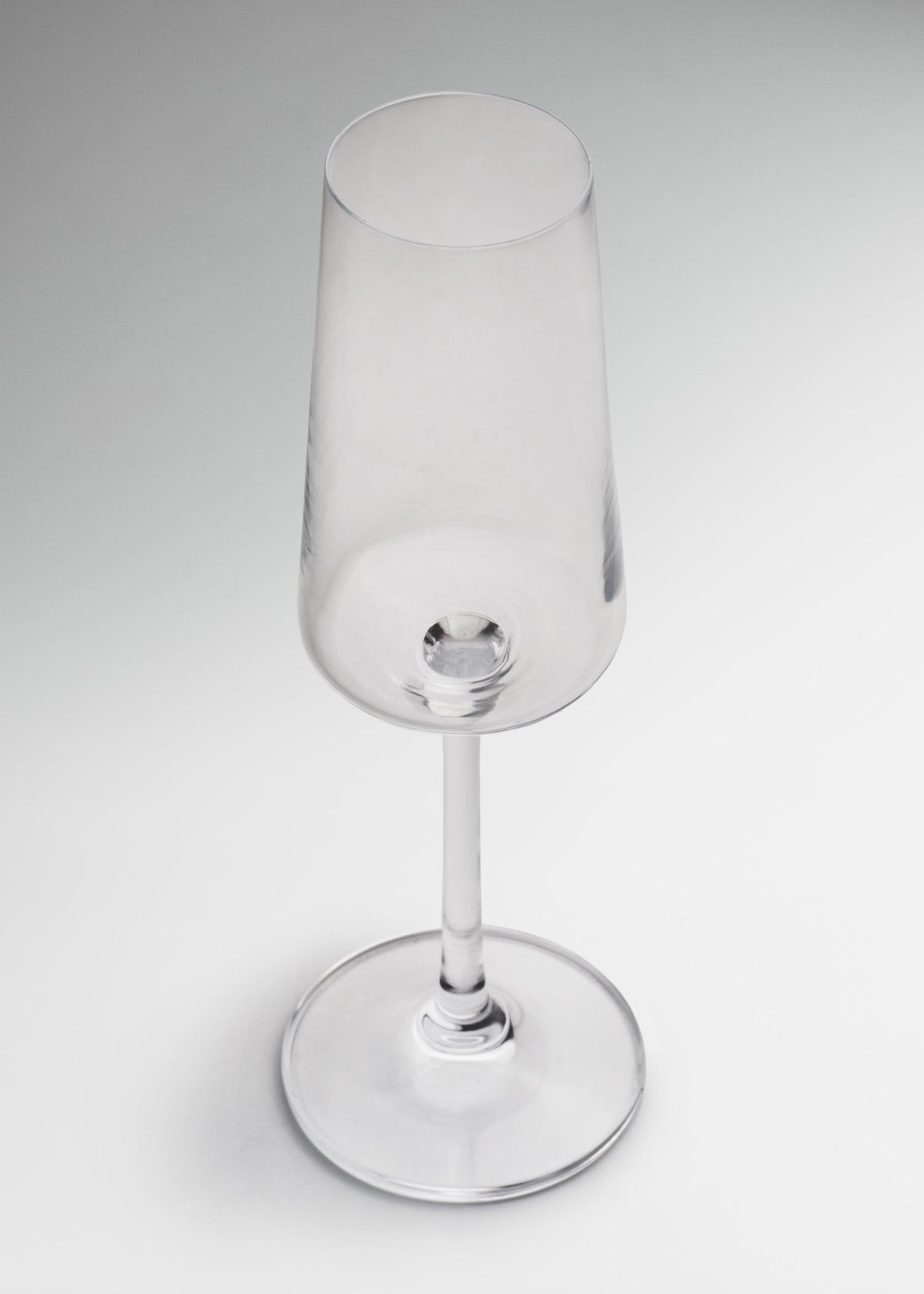 Copa flauta para champaña de vidrio transparente Kronoz 230 ml — imagen de producto