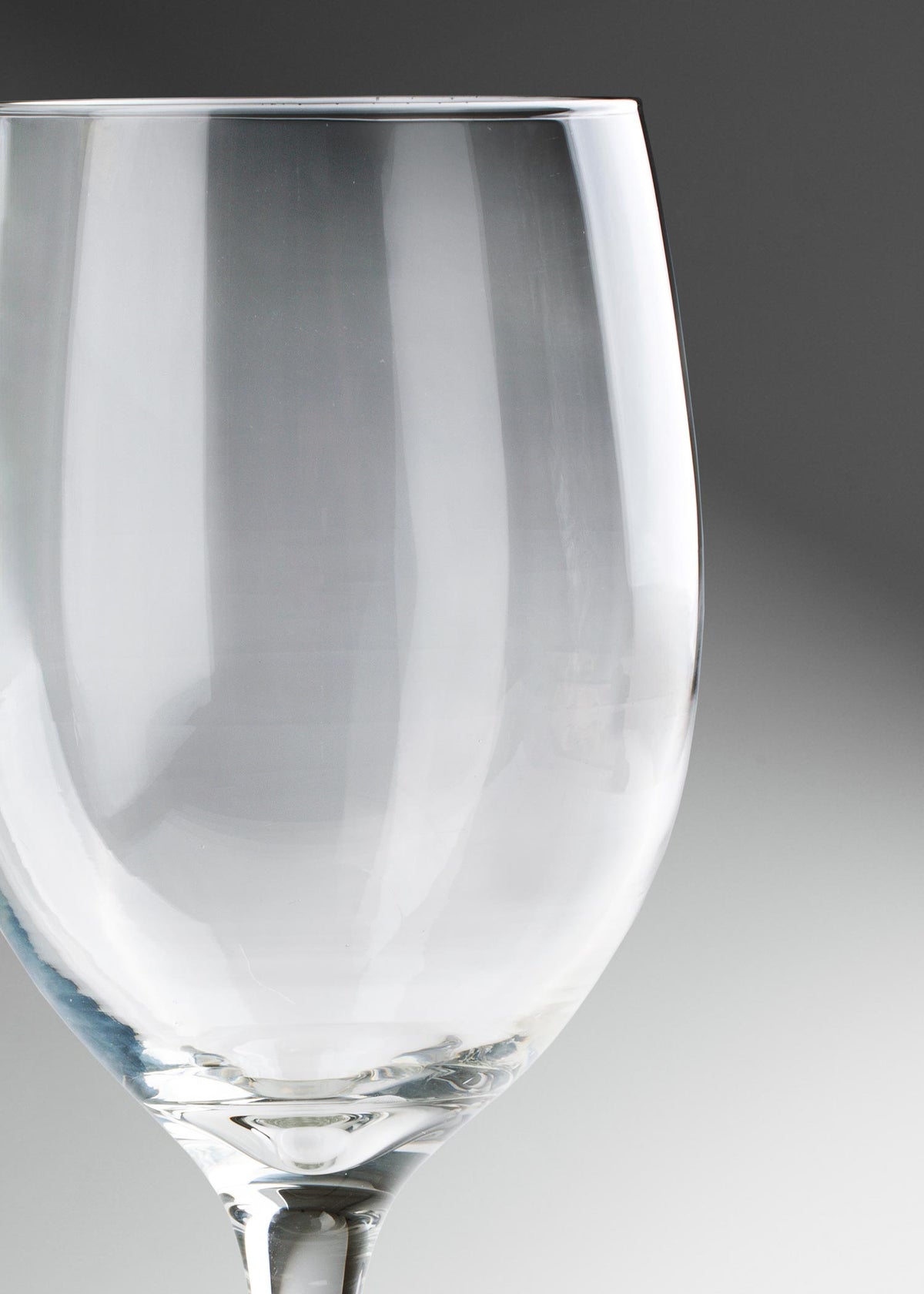 Copa para vino tinto de vidrio transparente Calif 590 ml — imagen de producto, vista 3