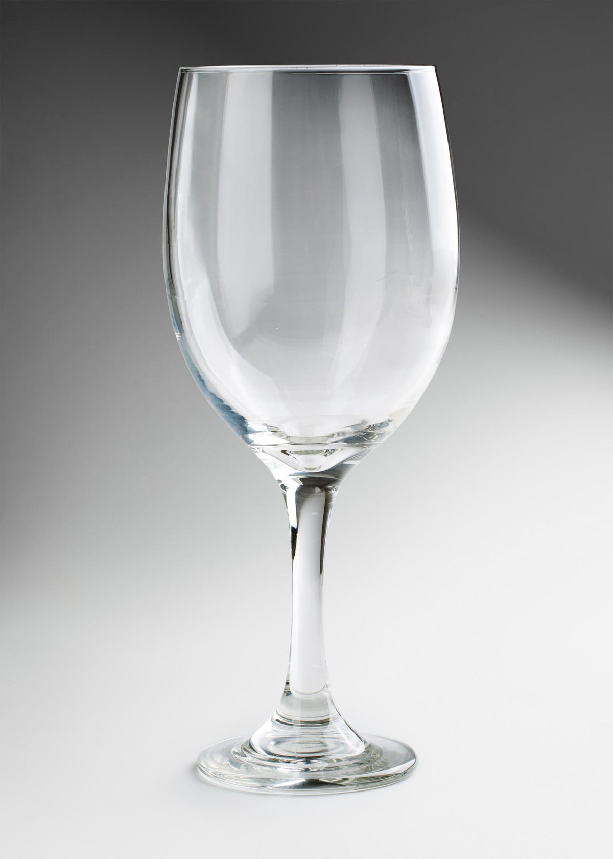 Copa para vino tinto de vidrio transparente Calif 590 ml — imagen de producto, vista 1