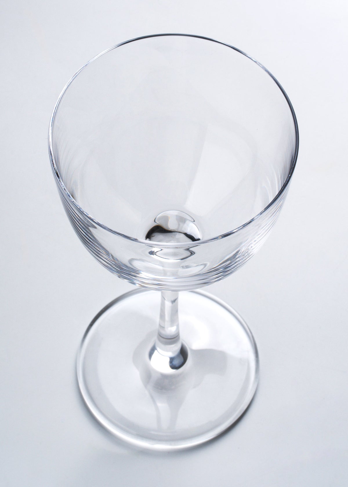 Copa para cóctel de vidrio transparente Nick and Nora 170 ml — imagen de producto, vista 3
