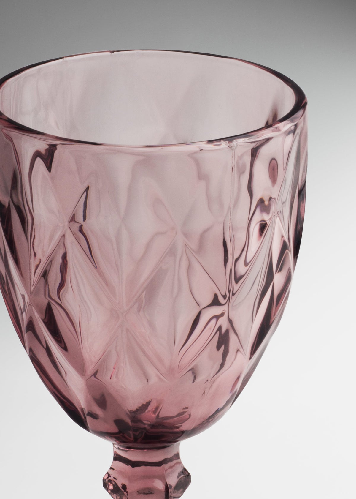 Copa de vidrio purpura Diamond 340 ml — imagen de producto