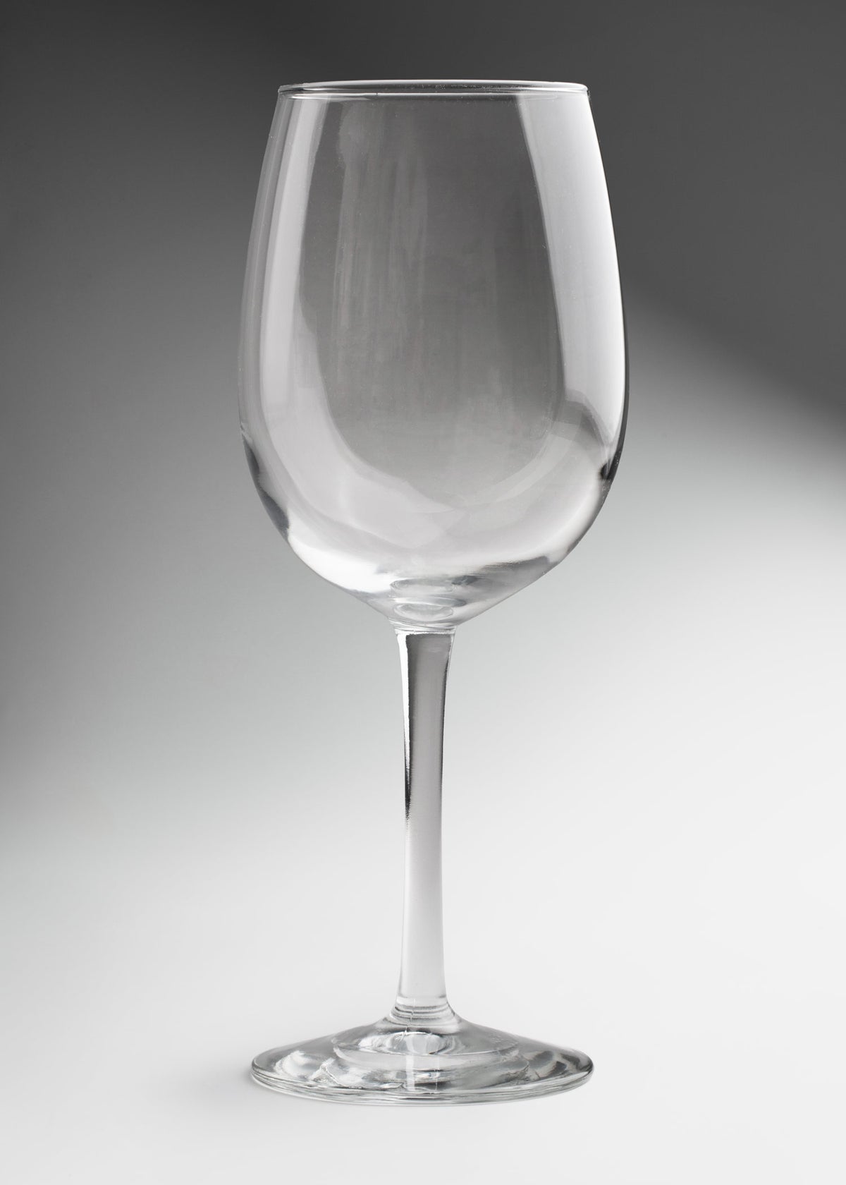 Copa de vidrio transparente ideal para vino tinto y servicio profesional 475 ml (16 oz) — imagen de producto