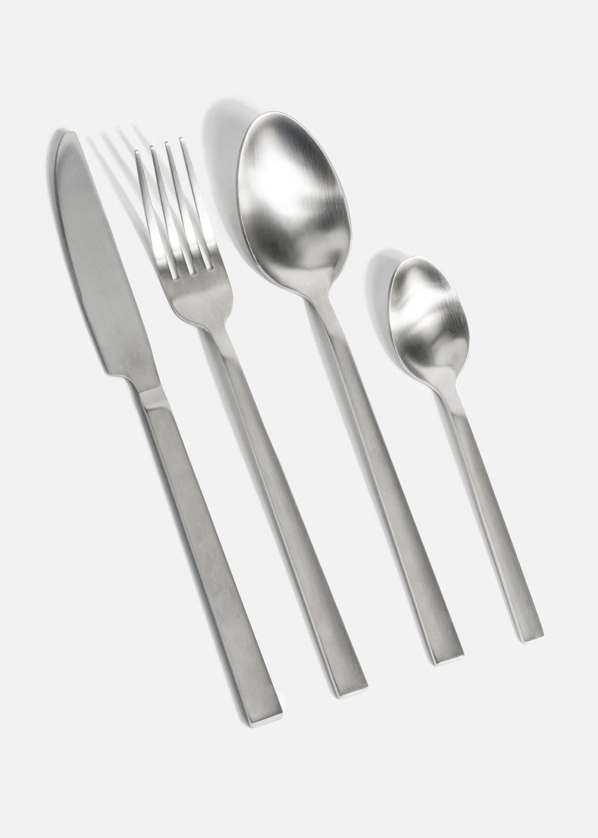 Tenedor de acero inoxidable plata mate Mara 21 cm — imagen de producto