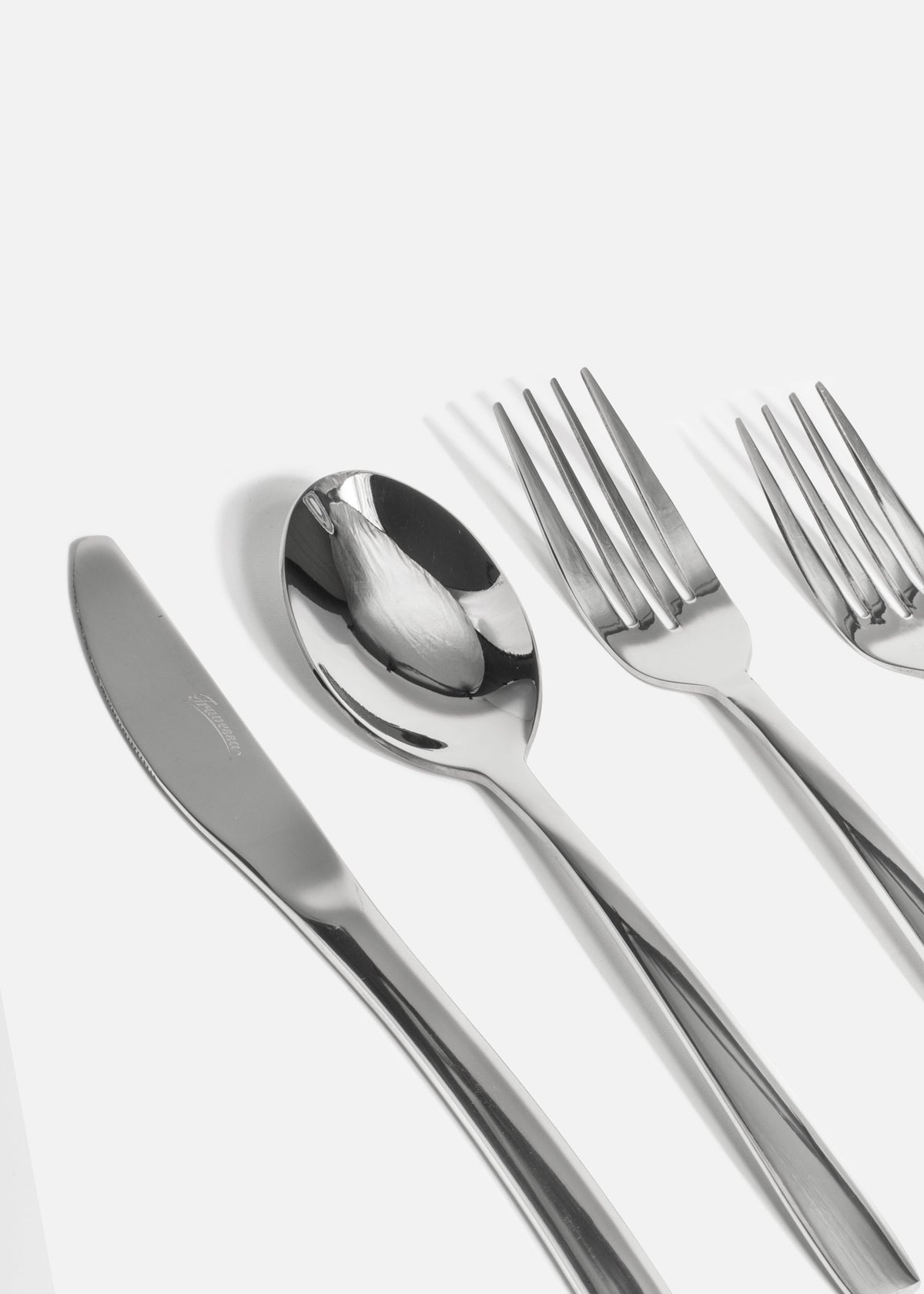 cubiertos de mesa maha eventos