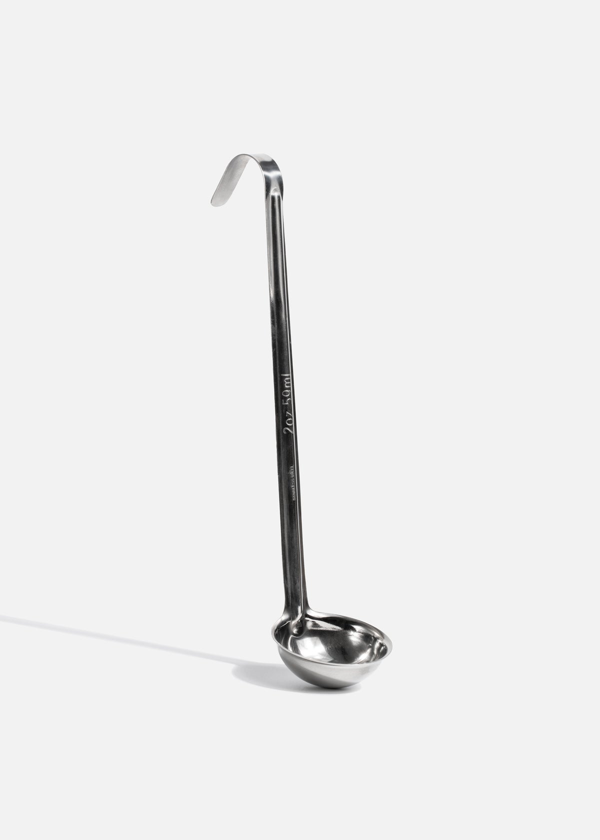 Cucharones de acero inoxidable plata Essential 2, 4, 6, 8, 12 oz — imagen de producto