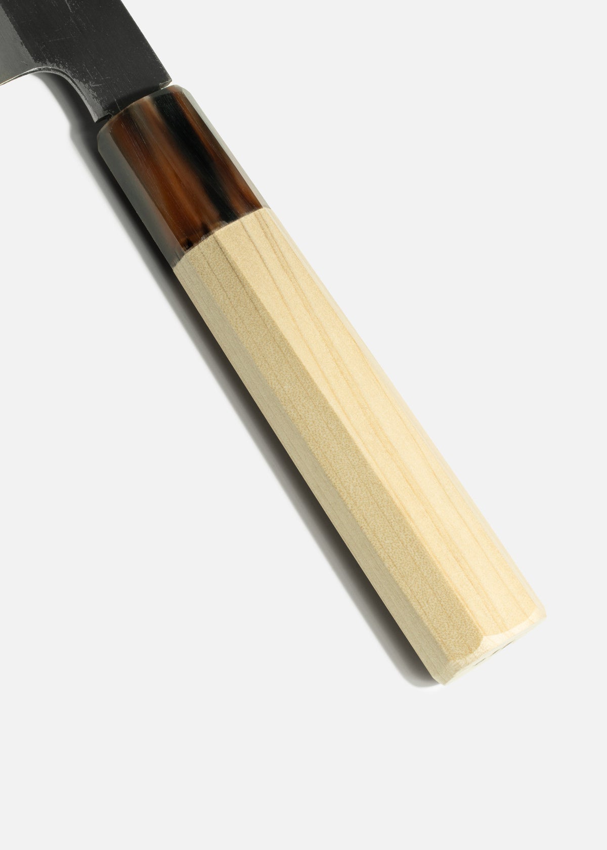 Cuchillo chef japones de acero al carbono Kaguya Wa-Guto 9". Premium — imagen de producto