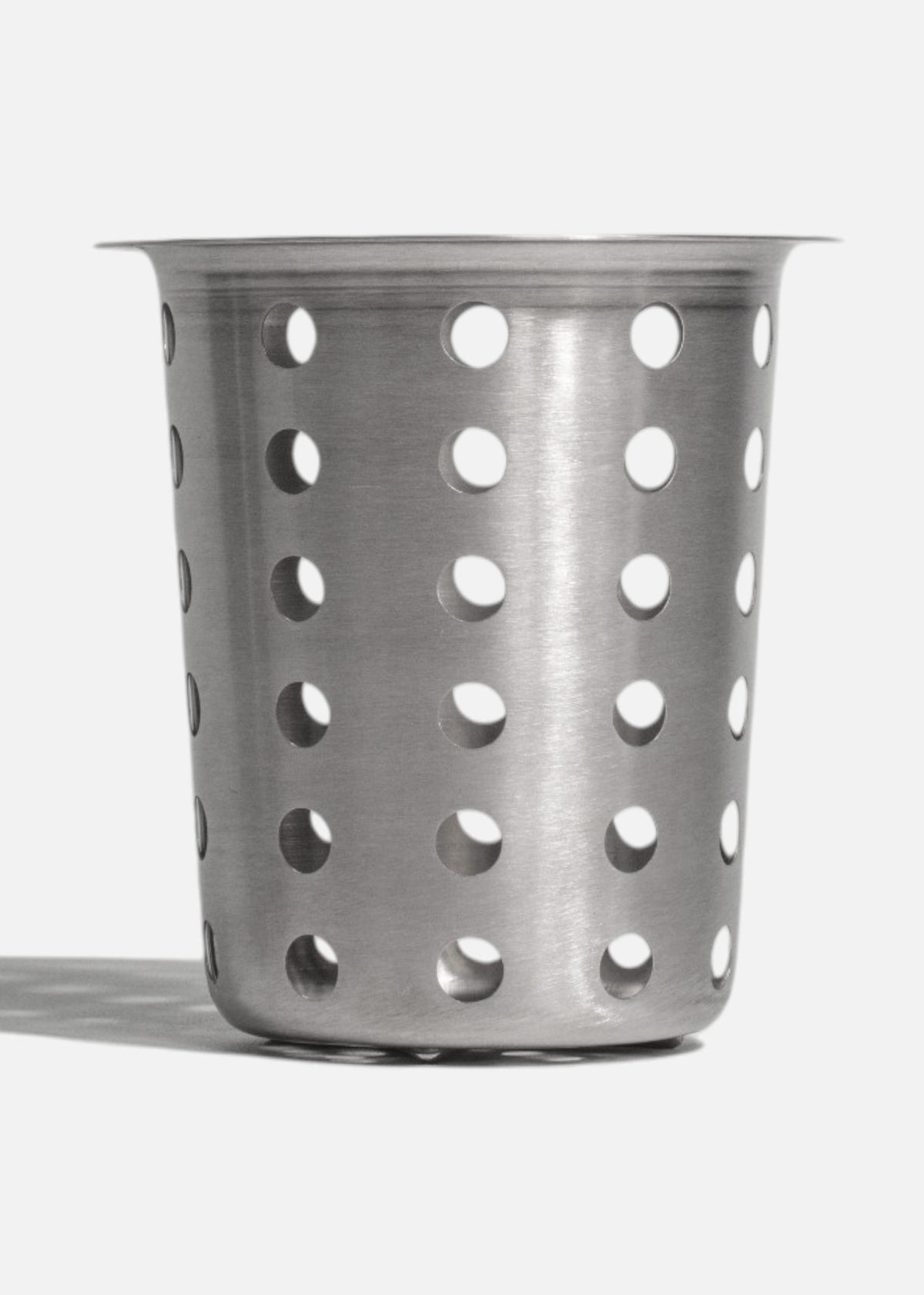 Cilindro perforado escurridor de cubiertos de acero inoxidable plata — imagen de producto, vista 1