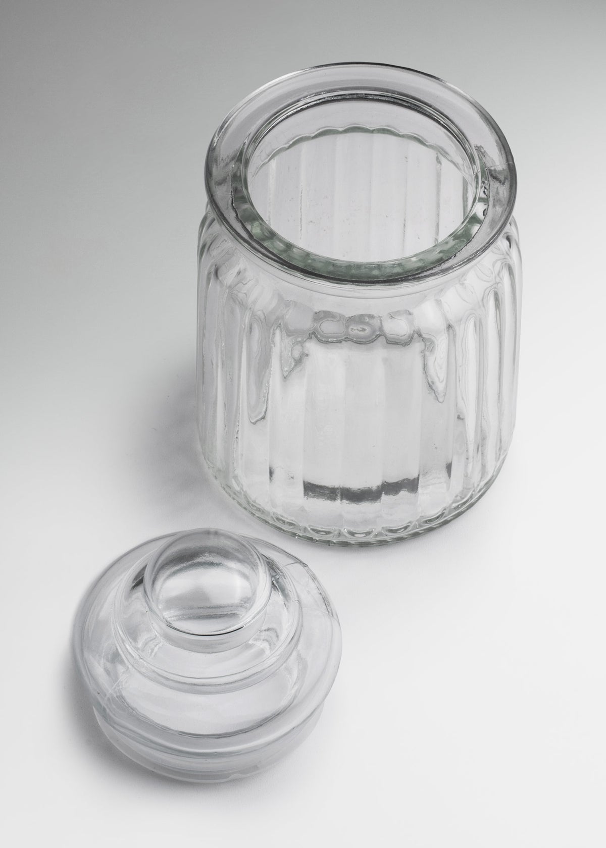 Frasco de vidrio estriado con tapa hermética para vela 300 y 650 ml — imagen de producto