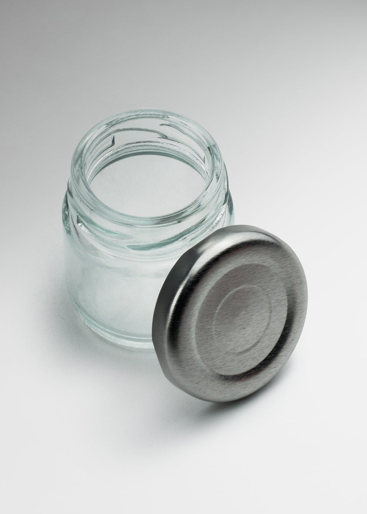 Frascos cilindro de vidrio transparente con tapa plateada de 50 a 500 ml — imagen de producto
