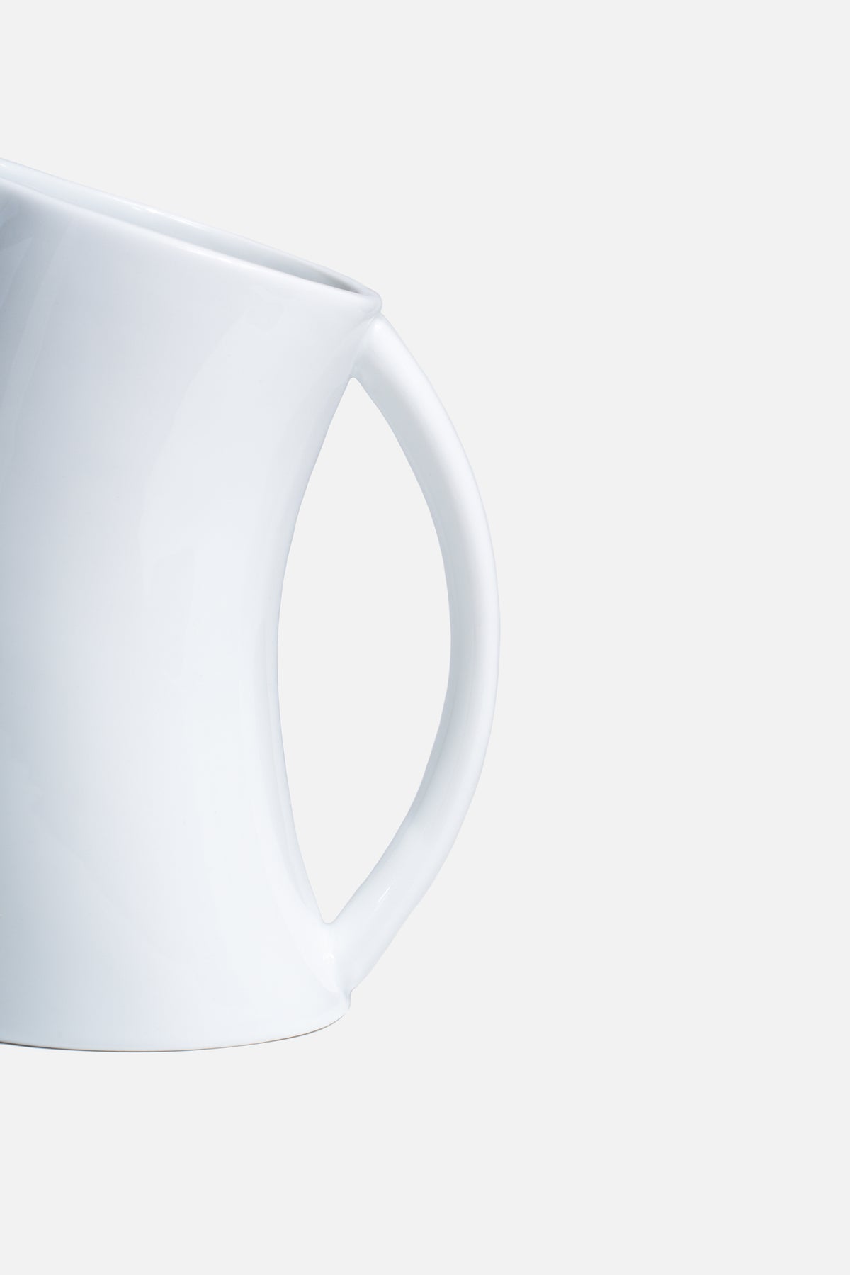 Jarra para crema de porcelana blanco Curve 540 ml — imagen de producto, vista 3