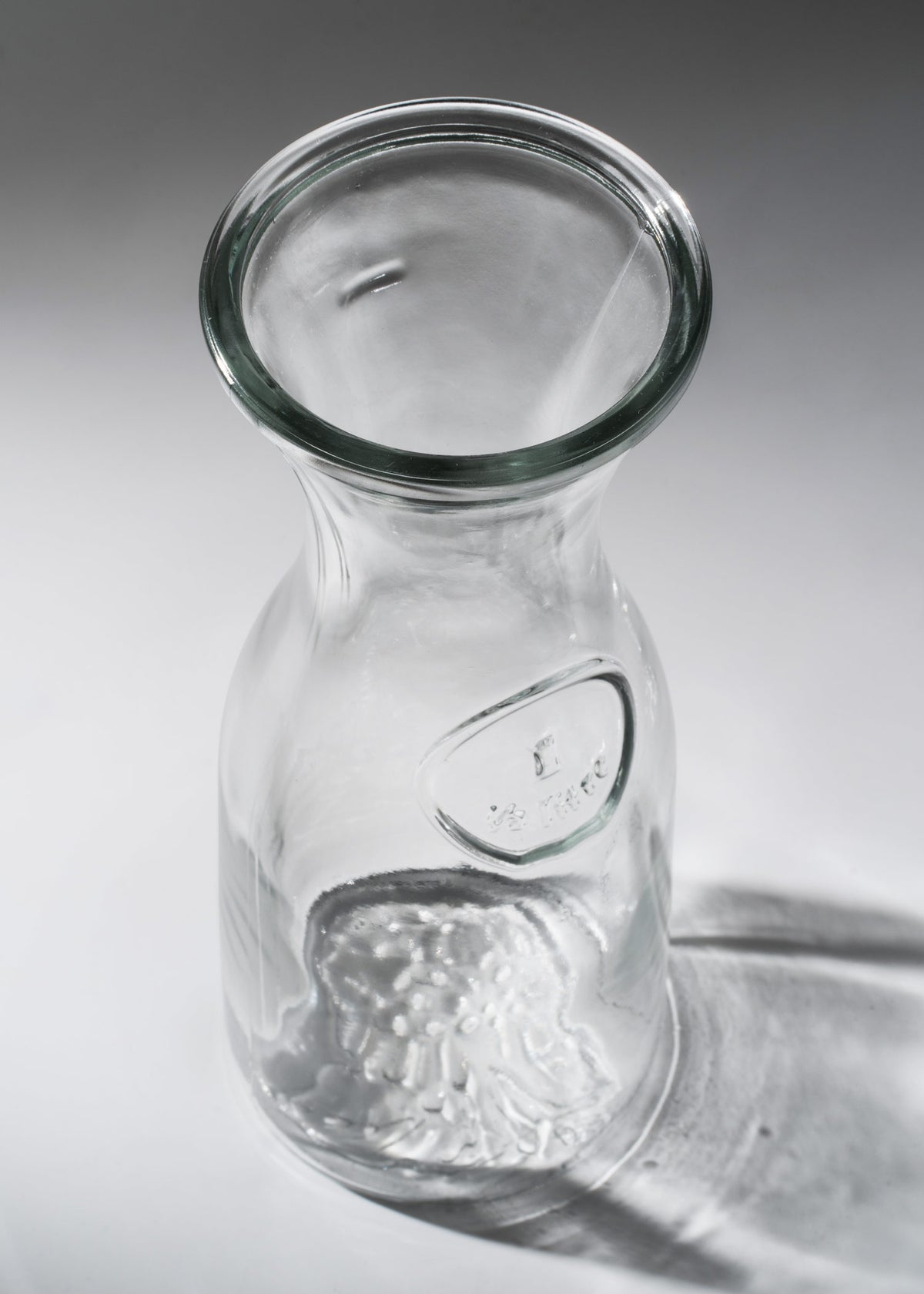 Jarra para vino de vidrio transparente de 567 ml