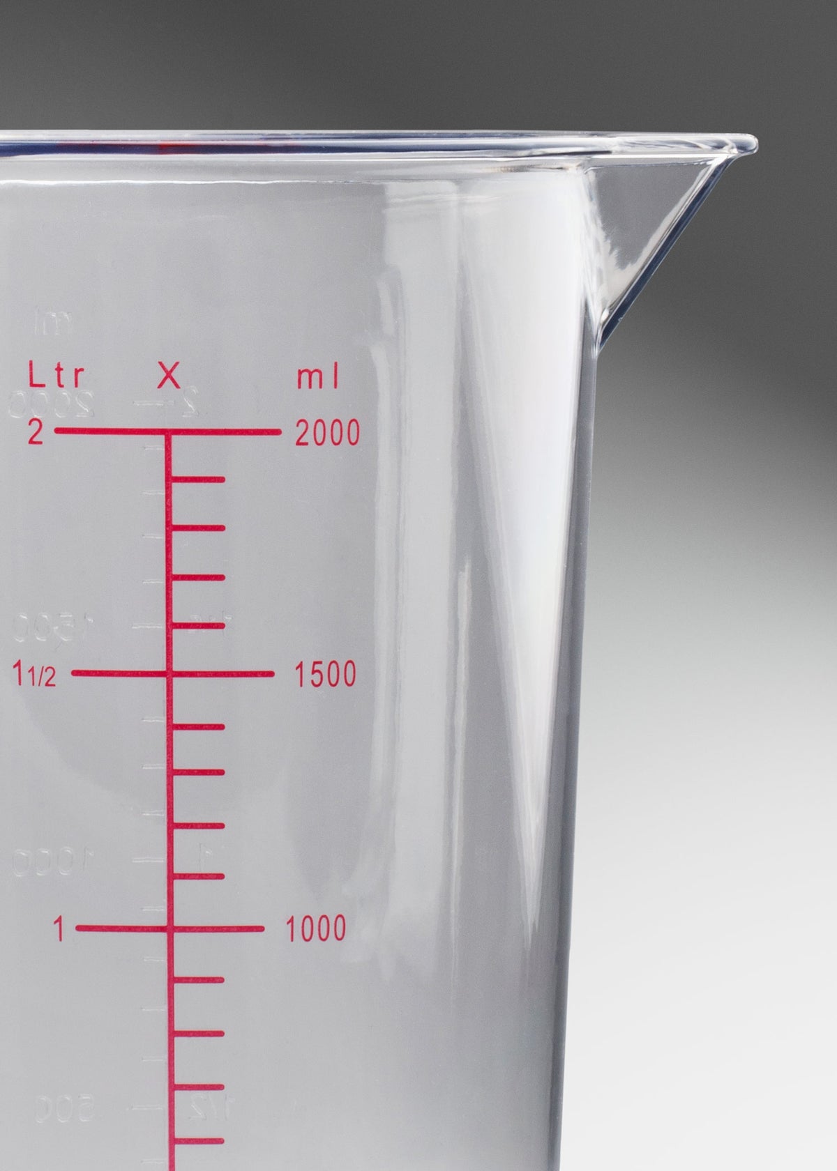 Jarra medidora de policarbonato transparente económica 2 L — imagen de producto