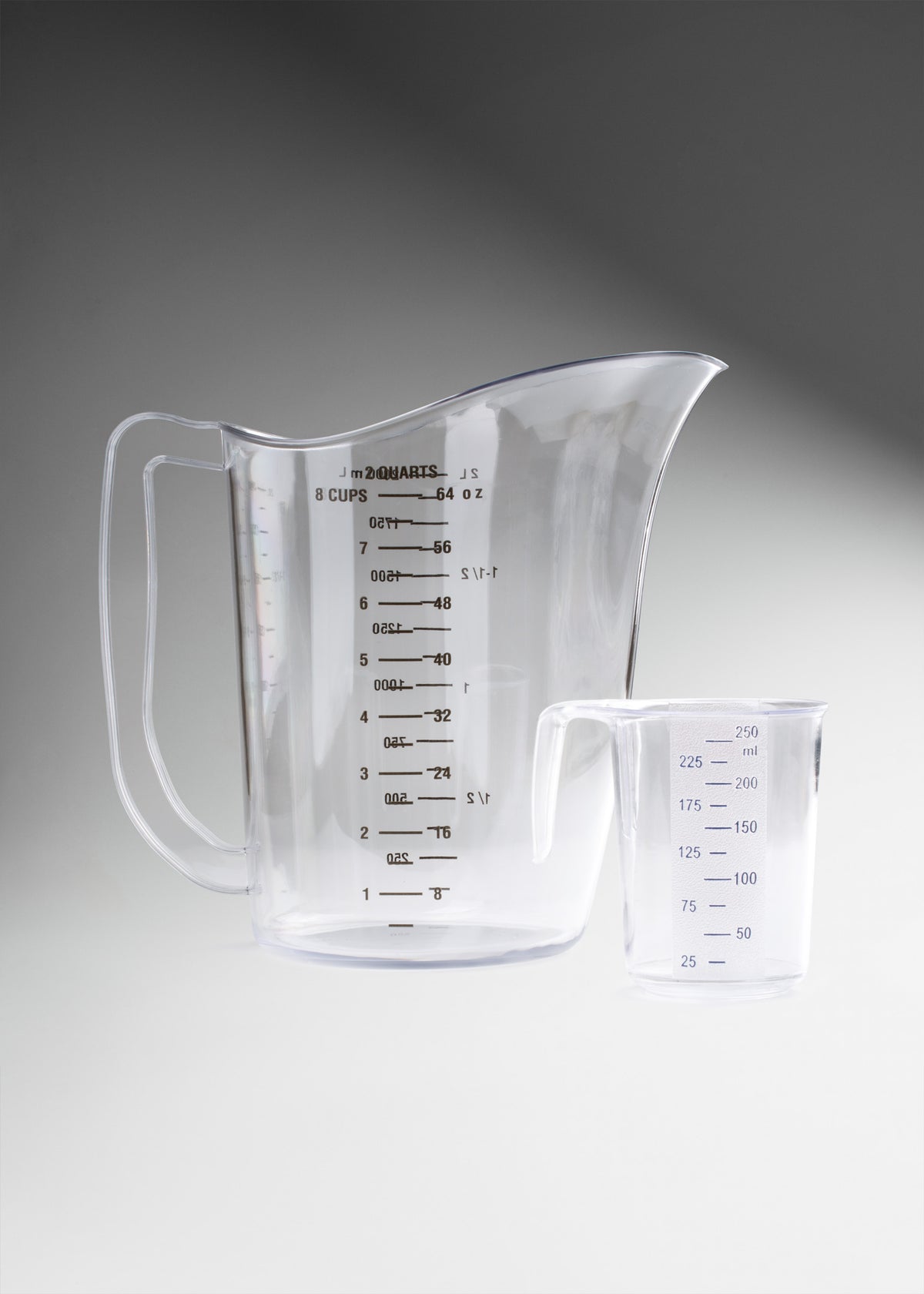 Jarra medidora de policarbonato transparente 250 ml, 1 L y 2 L — imagen de producto