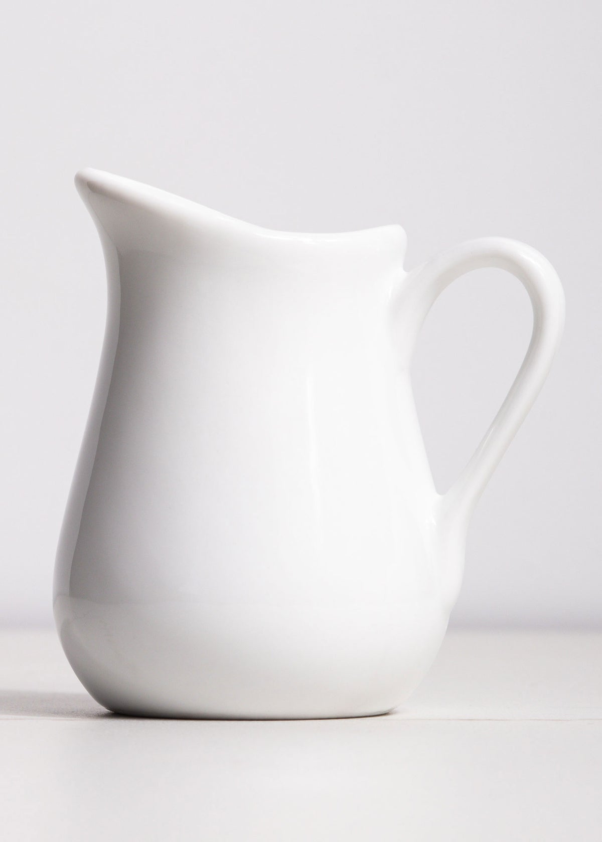 Lechera de porcelana blanca Lara 8.2x6.5 cm 80 ml — imagen de producto, vista 1