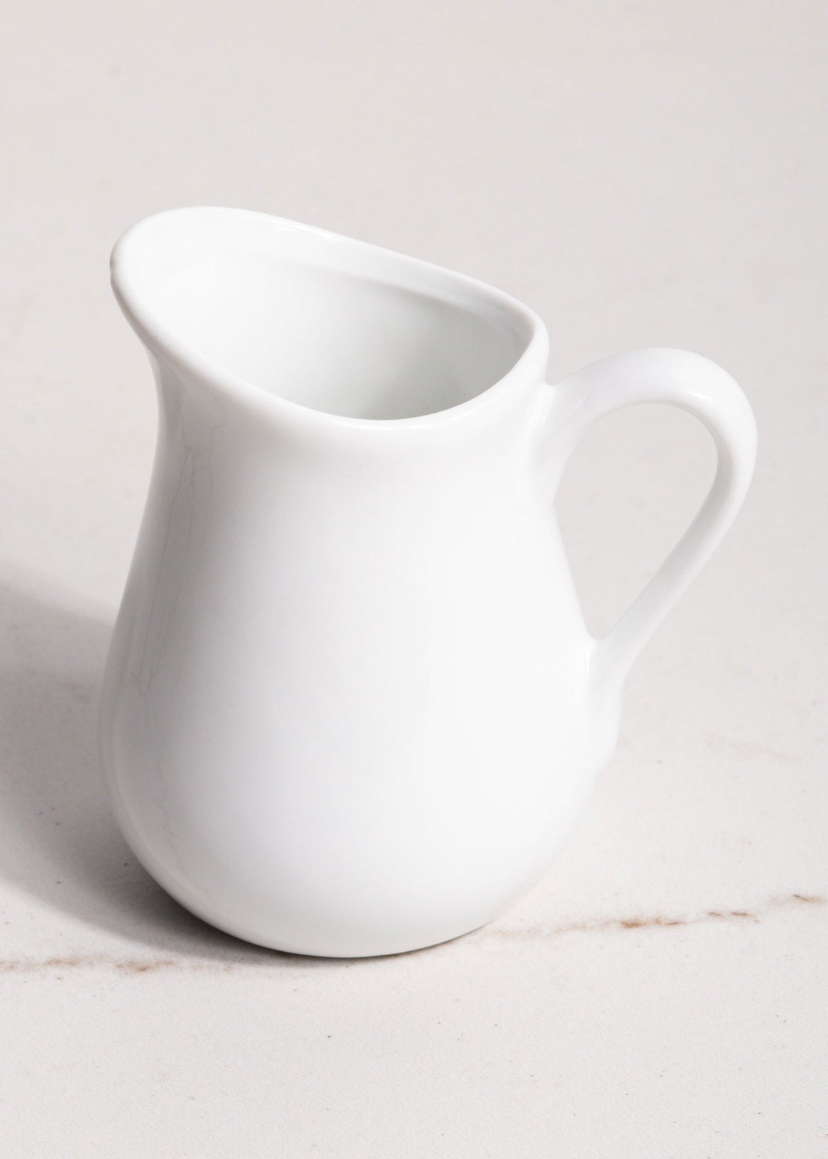Lechera de porcelana blanca Lara 8.2x6.5 cm 80 ml — imagen de producto, vista 2