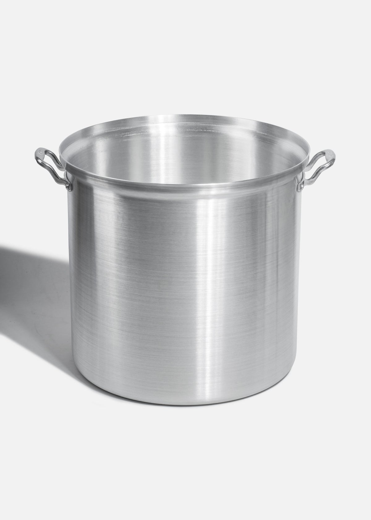 encuentra olla de aluminio maha