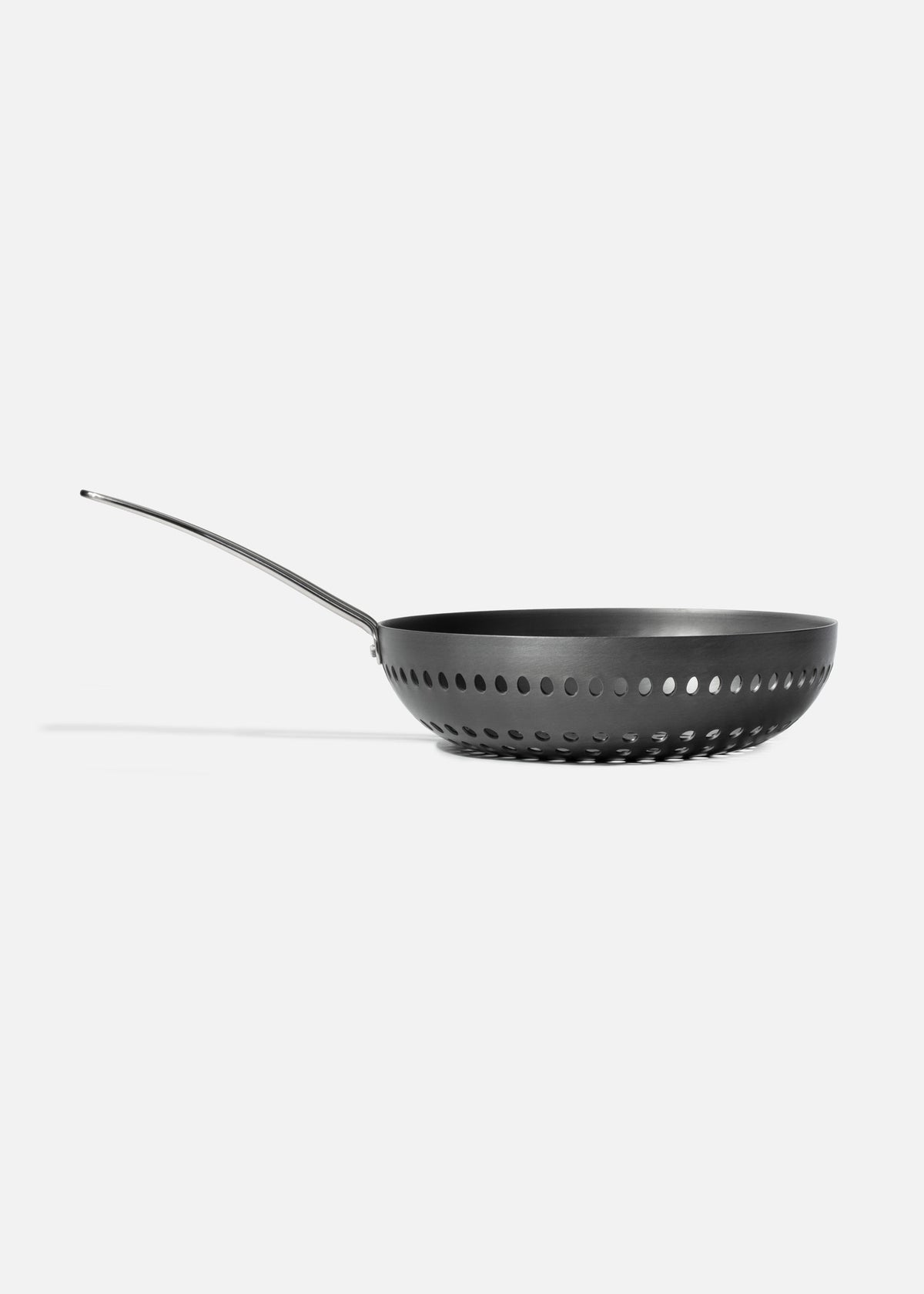 Parrilla wok churrasco para tatemar de aluminio anodizado plata. Largo 44 cm, alto 7 cm, Ø 10" (26 cm) — imagen de producto