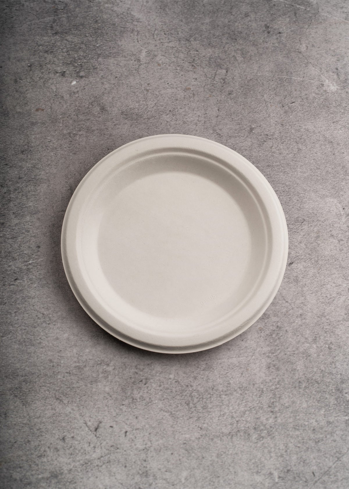 Plato trinche mediano desechable compostable blanco de bagazo de caña de maíz biodegradable y resistente Ø 7" /  17.5 cm — imagen de producto
