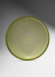 Plato base de vidrio verde olivo ala altas 31.5 cm — imagen de producto