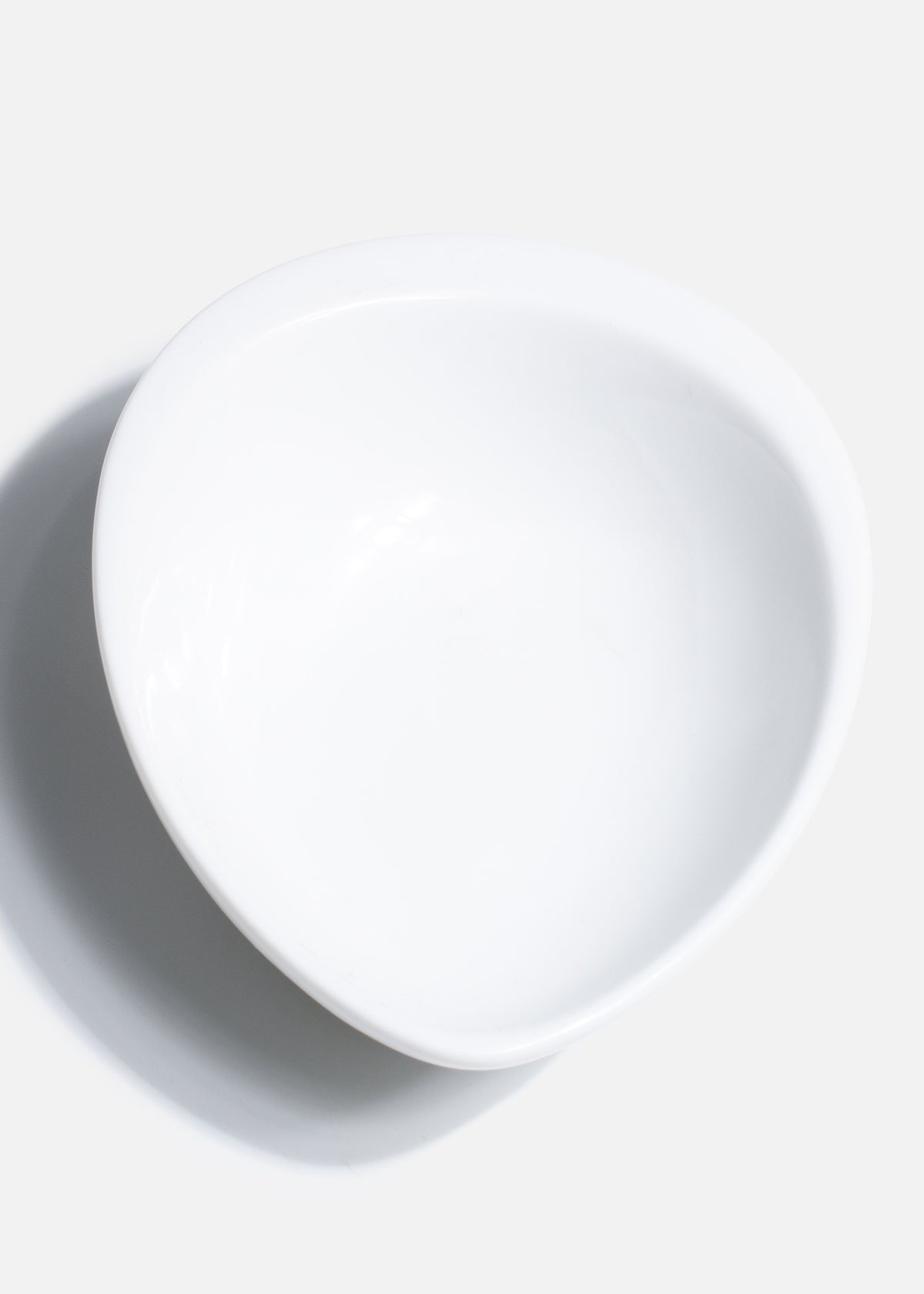 Plato cónico de porcelana blanco Areu 60 ml — imagen de producto, vista 4