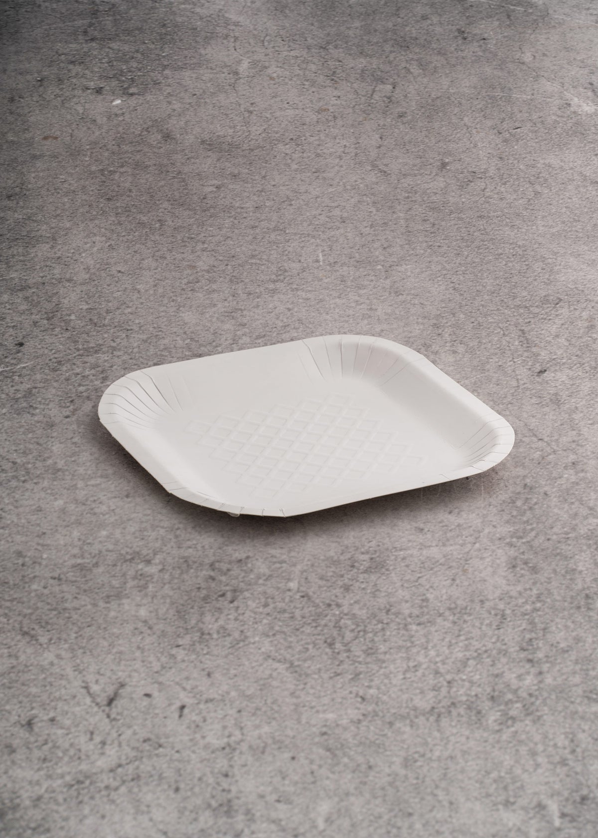encuentra platos desechables maha