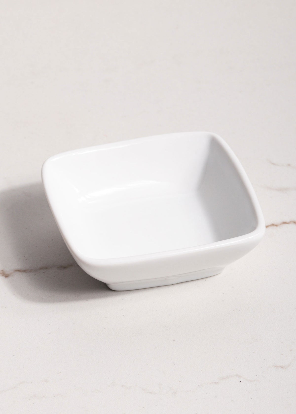 Plato cuadrado hondo de porcelana blanco Raz 40 ml — imagen de producto, vista 3